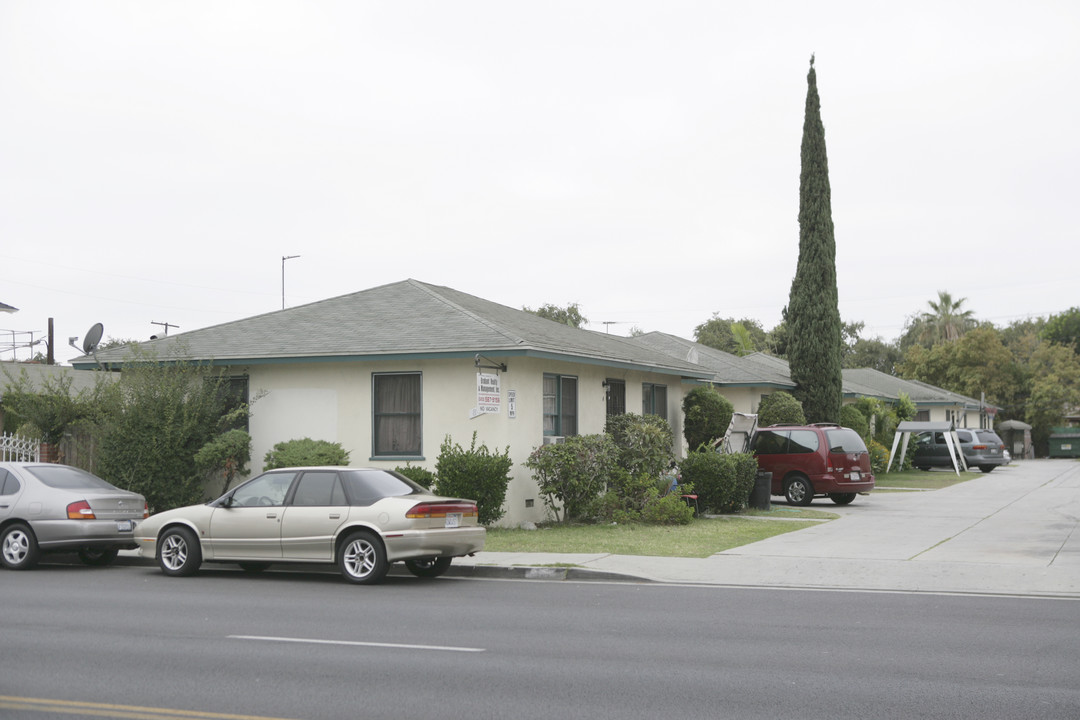 8171 Otis St in South Gate, CA - Building Photo