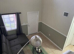 7245 NW 173rd Dr in Hialeah, FL - Building Photo - Building Photo