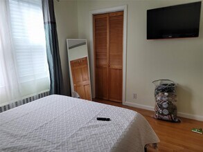 130 W Fulton St in Long Beach, NY - Building Photo - Building Photo
