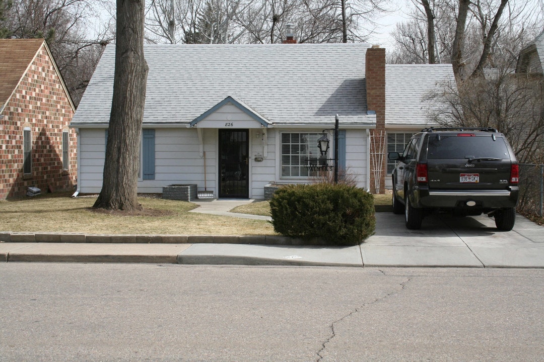 826 S Bowen St in Longmont, CO - Building Photo