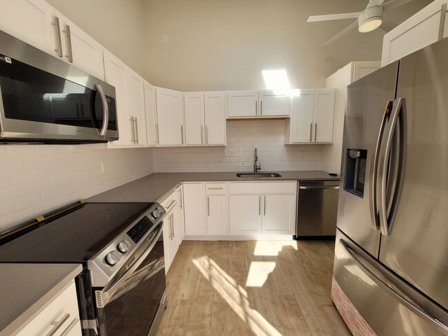 102 S 16th St in Pittsburgh, PA - Building Photo - Building Photo