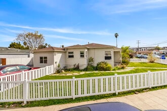 4771 Choctaw Dr in San Diego, CA - Building Photo - Building Photo