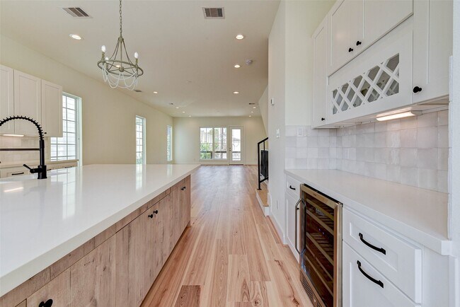 property at 2516 Ohsfeldt St