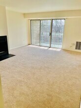 1908 Wilson Ln, Unit 202 in McLean, VA - Building Photo - Building Photo