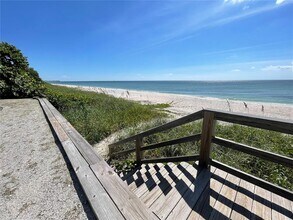 2709 Casey Key Rd in Nokomis, FL - Foto de edificio - Building Photo