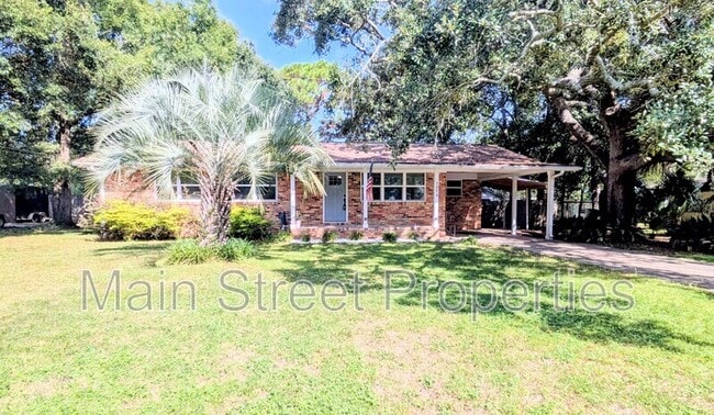 property at 1370 Tunis St