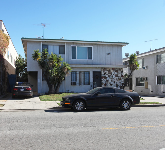 1134 N Edgemont St in Los Angeles, CA - Building Photo - Building Photo