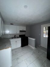 95 Rock Creek Rd in New Haven, CT - Building Photo - Building Photo
