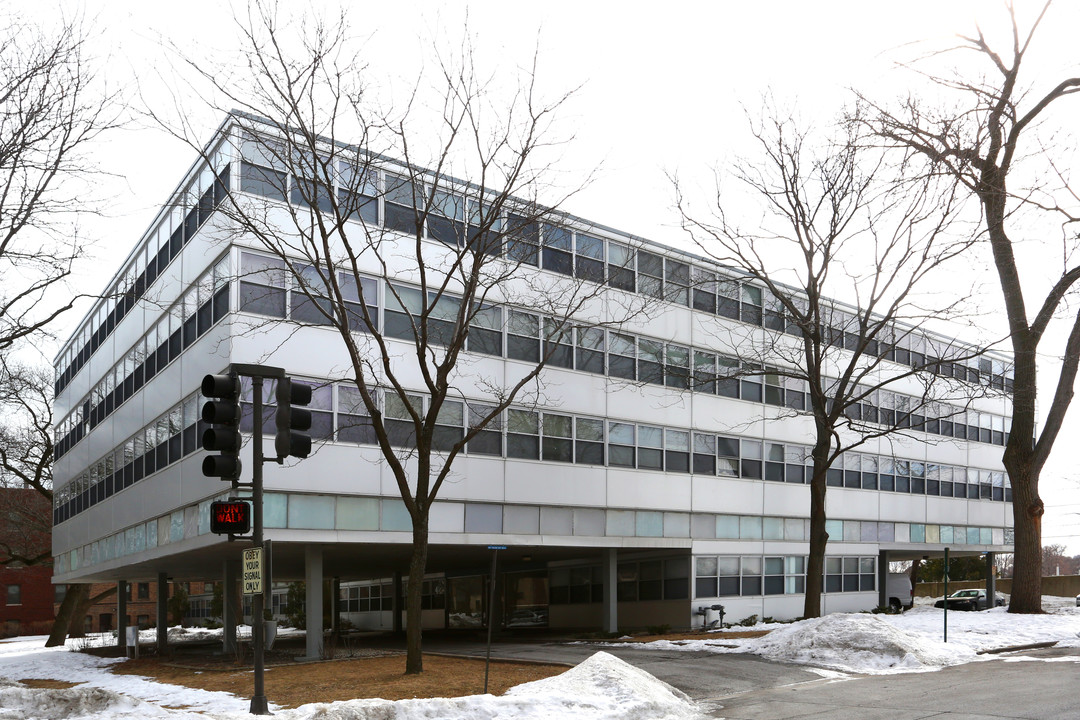 Shoreview Apartments in Evanston, IL - Foto de edificio