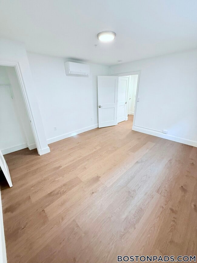 1200 Massachusetts Ave in Cambridge, MA - Building Photo - Building Photo