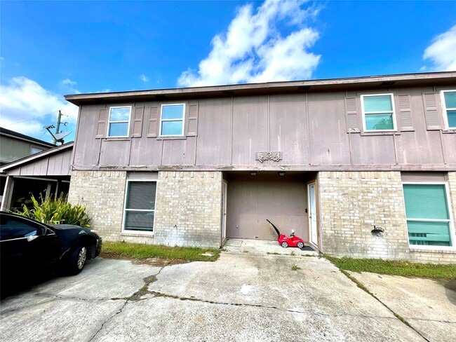 property at 533 Ferguson St