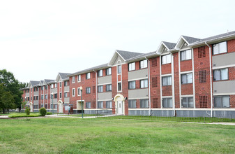 Paradise At Parkside Apartments in Washington, DC - Foto de edificio - Building Photo