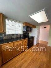 2801 N Narrows Dr in Tacoma, WA - Building Photo - Building Photo