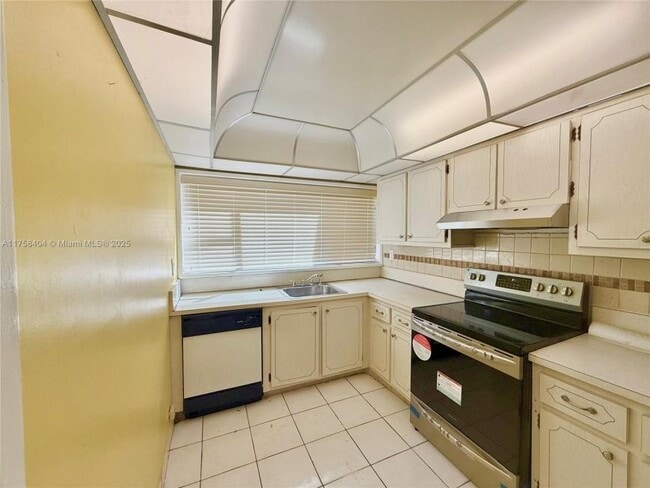 property at 920 NE 199th St