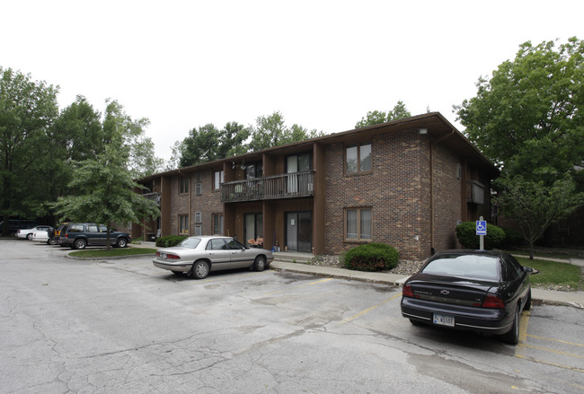 Oakwood Apts 55+ photo'