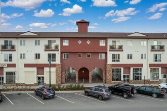 1010 Railway St in Crossfield, AB - Building Photo - Building Photo