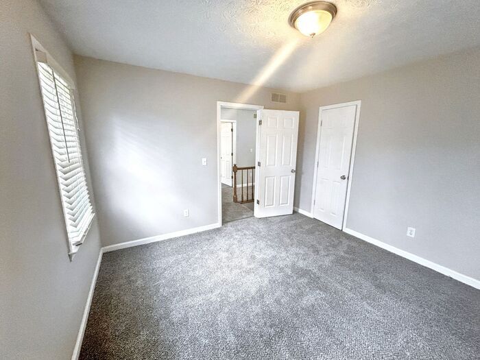 3198 Village Glen Dr SW in Snellville, GA - Building Photo