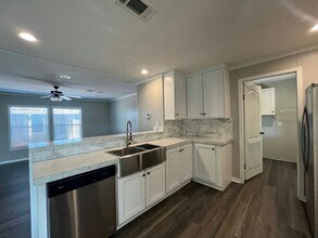 291 Buffalo Way in North Fort Myers, FL - Building Photo - Building Photo