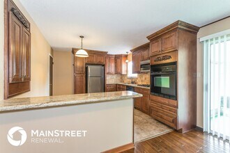 4087 Fox Island Dr in Florissant, MO - Building Photo - Building Photo