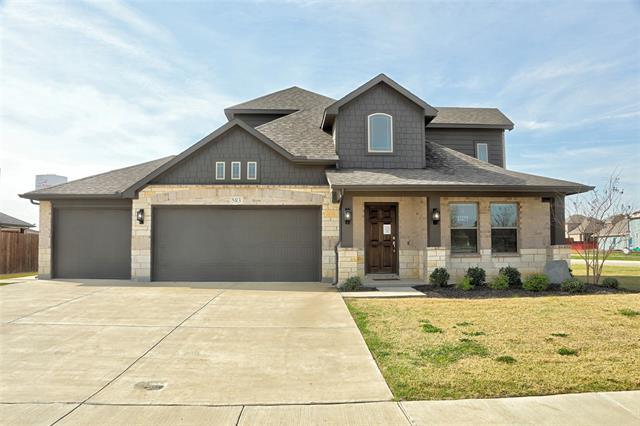 583 E Carol St in Pilot Point, TX - Building Photo