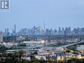 5 Quarrington Ln in Toronto, ON - Building Photo