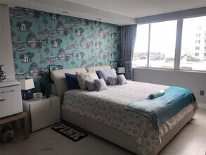 1345 Lincoln Rd in Miami Beach, FL - Building Photo - Building Photo