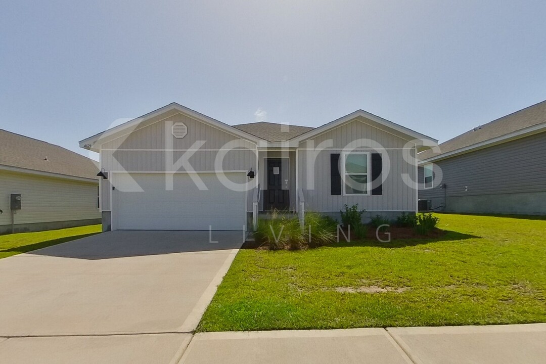 4629 Malay Cir in Pace, FL - Building Photo