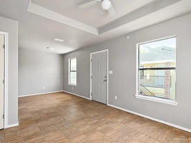 2416 E Rogers Rd in Edinburg, TX - Building Photo