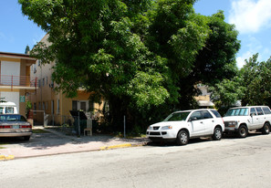 1561 Drexel Ave Apartments