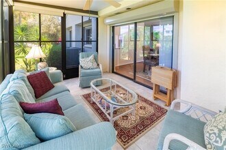 522 Beachwalk Cir in Naples, FL - Building Photo - Building Photo
