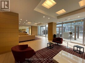 29 Queens Quay E in Toronto, ON - Building Photo