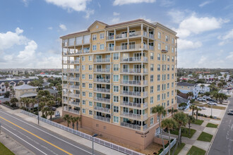 Oceanside 932 Condominiums in Jacksonville Beach, FL - Building Photo - Building Photo