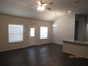 619 Heathers Way in Seguin, TX - Building Photo - Building Photo
