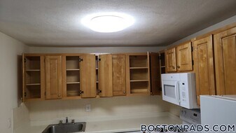 245 Main St, Unit 62 in Watertown, MA - Building Photo