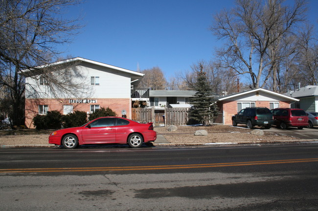 Spruce Apartments in Loveland, CO - Foto de edificio - Building Photo