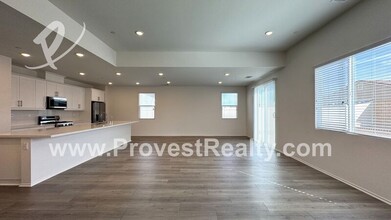 11779 Far Hills Ln in Victorville, CA - Building Photo - Building Photo