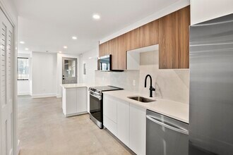 47 South St in Jersey City, NJ - Building Photo - Building Photo