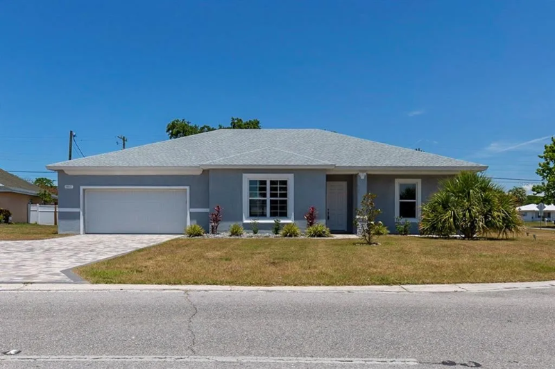 10517 Camelia Dr in Port Richey, FL - Building Photo