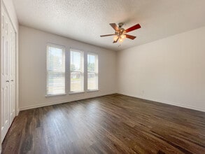 312 Cedarwood Ln in Hewitt, TX - Building Photo - Building Photo