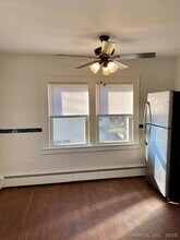 2 Visconti St in Norwalk, CT - Building Photo - Building Photo