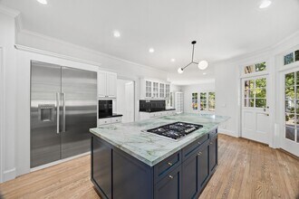 80 Amador Ave in Atherton, CA - Building Photo - Building Photo