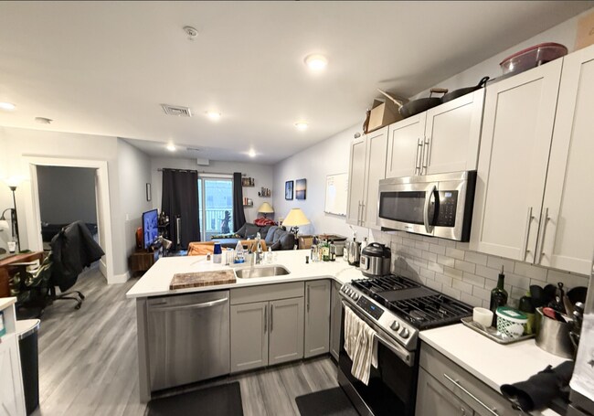 55 W 5th St, Unit 205