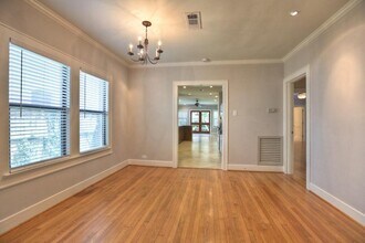 2205 Brun St in Houston, TX - Building Photo - Building Photo
