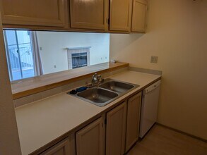 4540 45th Ave SW, Unit Westerly in Seattle, WA - Foto de edificio - Building Photo