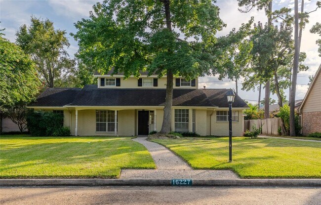 property at 16227 Southampton Dr