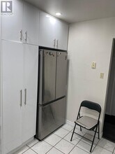 31 Bernick Dr in Barrie, ON - Building Photo - Building Photo