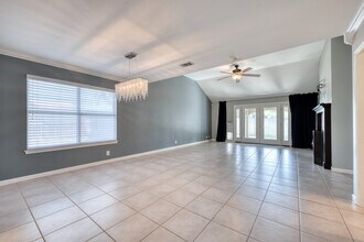 911 River Hill in New Braunfels, TX - Building Photo - Building Photo