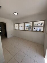 12 Catalina Dr in Debary, FL - Foto de edificio - Building Photo