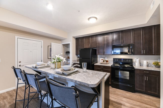 Residence at Cook's Pointe in Marysville, OH - Building Photo - Building Photo