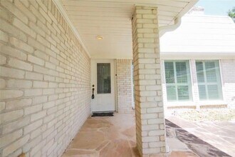 5 Tiffany Square in Sugar Land, TX - Building Photo - Building Photo